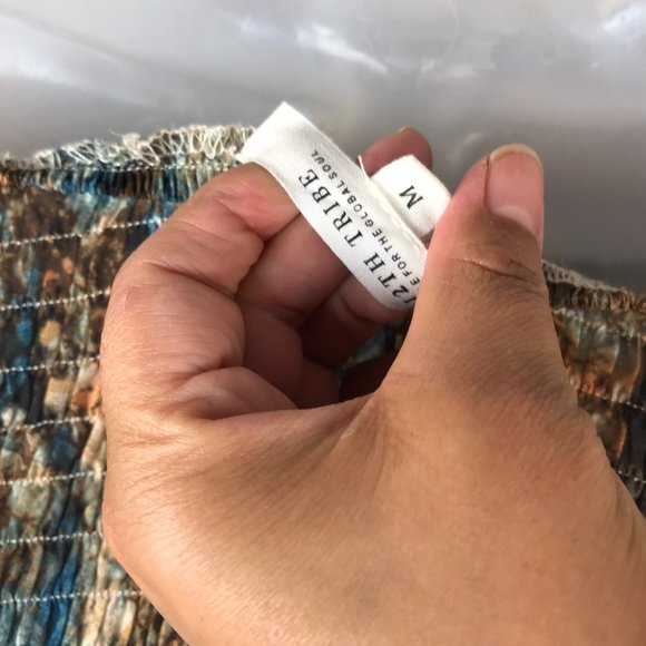 12th tribe ruched cropped chiffon shirt. - Picture 4 of 5